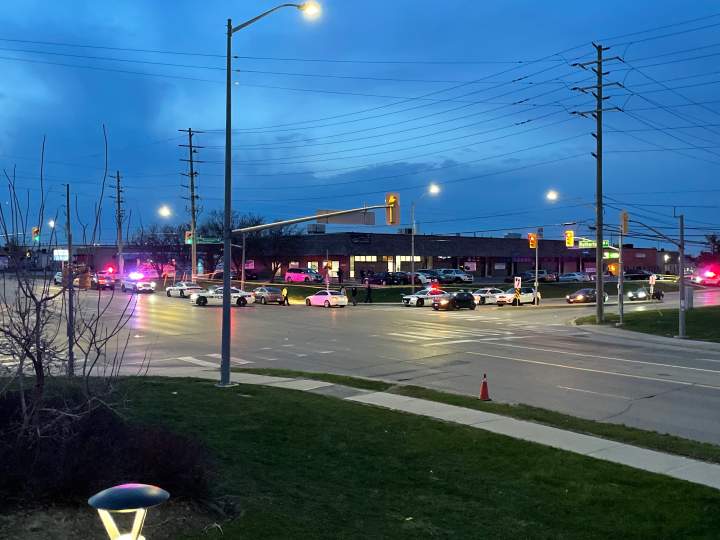 Man dead after Brampton parking lot shooting - Toronto | Globalnews.ca