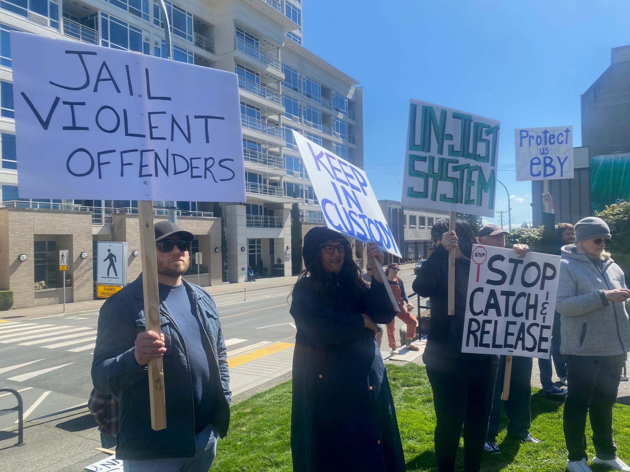 По строгите нови канадски условия за освобождаване под гаранция са значителна