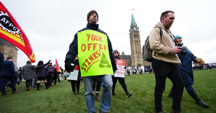 When could PSAC strike end? How Ottawa has dealt with past job actions