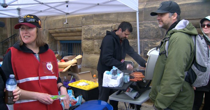 PSAC strike: Union fined for hotdog stand outside Prime Minister’s Office