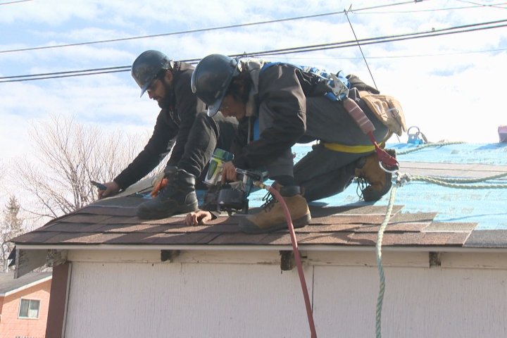 Regina residential roofing students give back to community