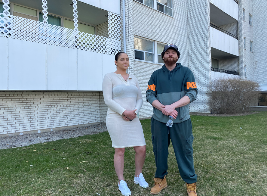 Peter Campbell’s brother, Jason (right), spoke to Global News.