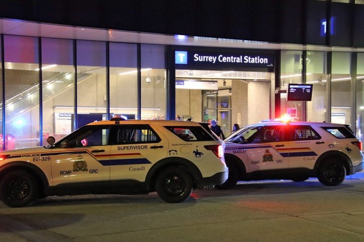 Man stabbed in the abdomen at Surrey Central SkyTrain Station 