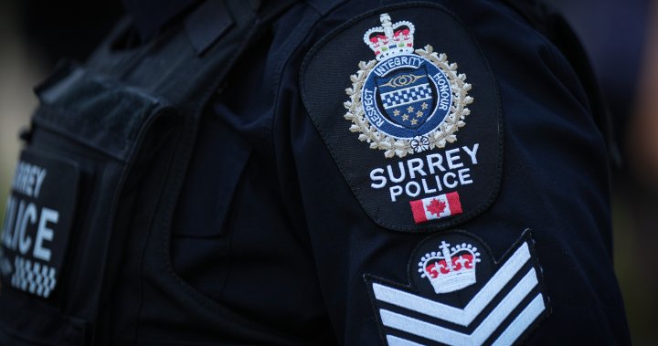 Полицейската служба на Съри ще поеме управлението от RCMP през ноември: Farnworth