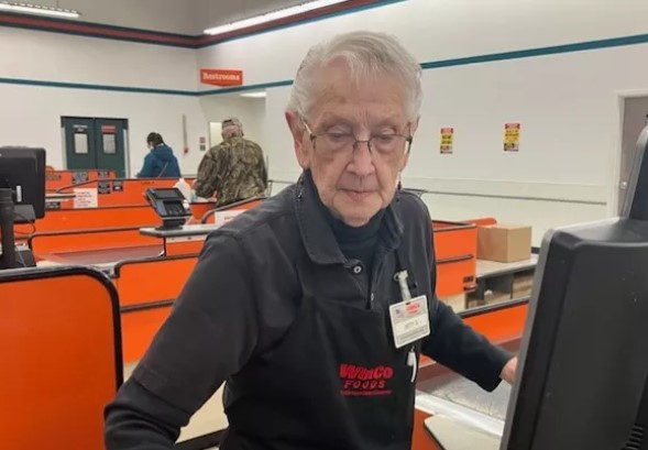 Grocery cashier, 91, can finally retire after raising $75K on GoFundMe