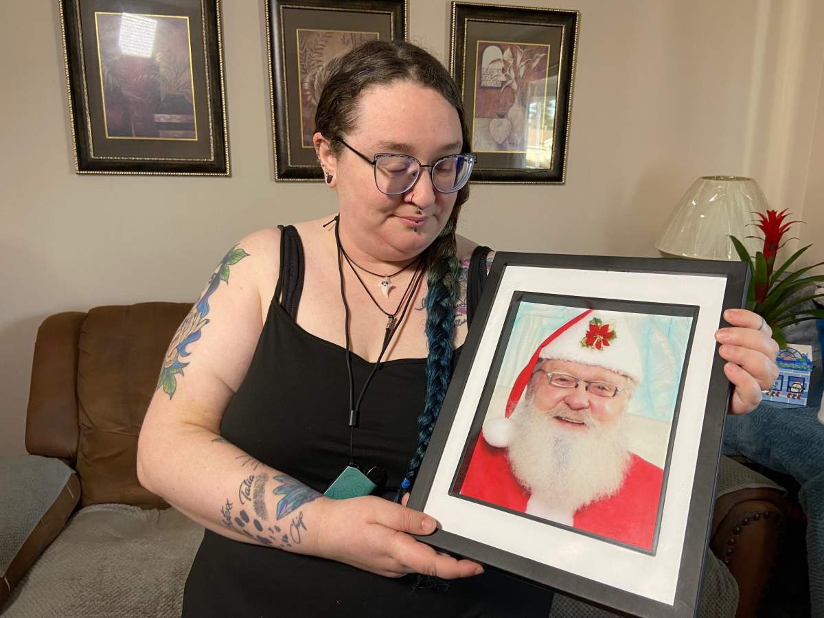 Nicole Davis misses her Papa dearly.