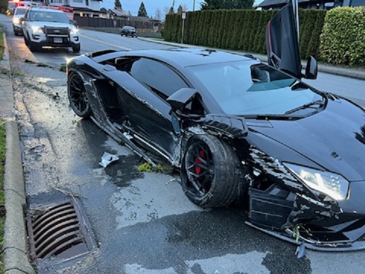 RCMP Probe Lamborghini Crash In North Vancouver After Driver Flees ...