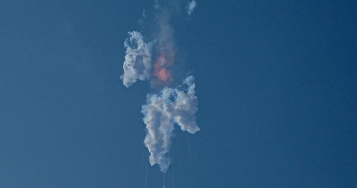 SpaceX rocket explodes during 1st test flight after booster fails to separate