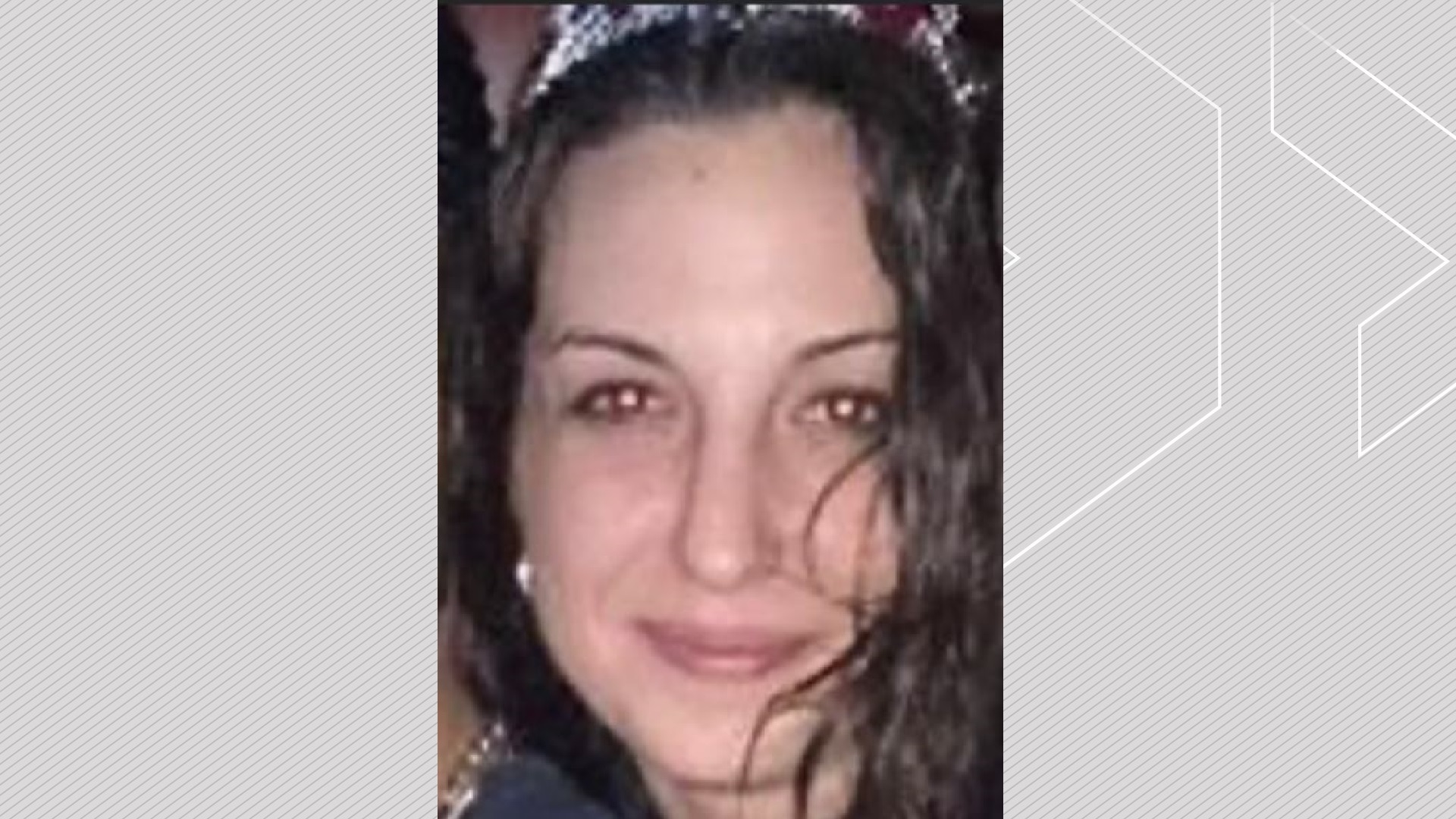 Четирима души са арестувани и обвинени във връзка със смъртта