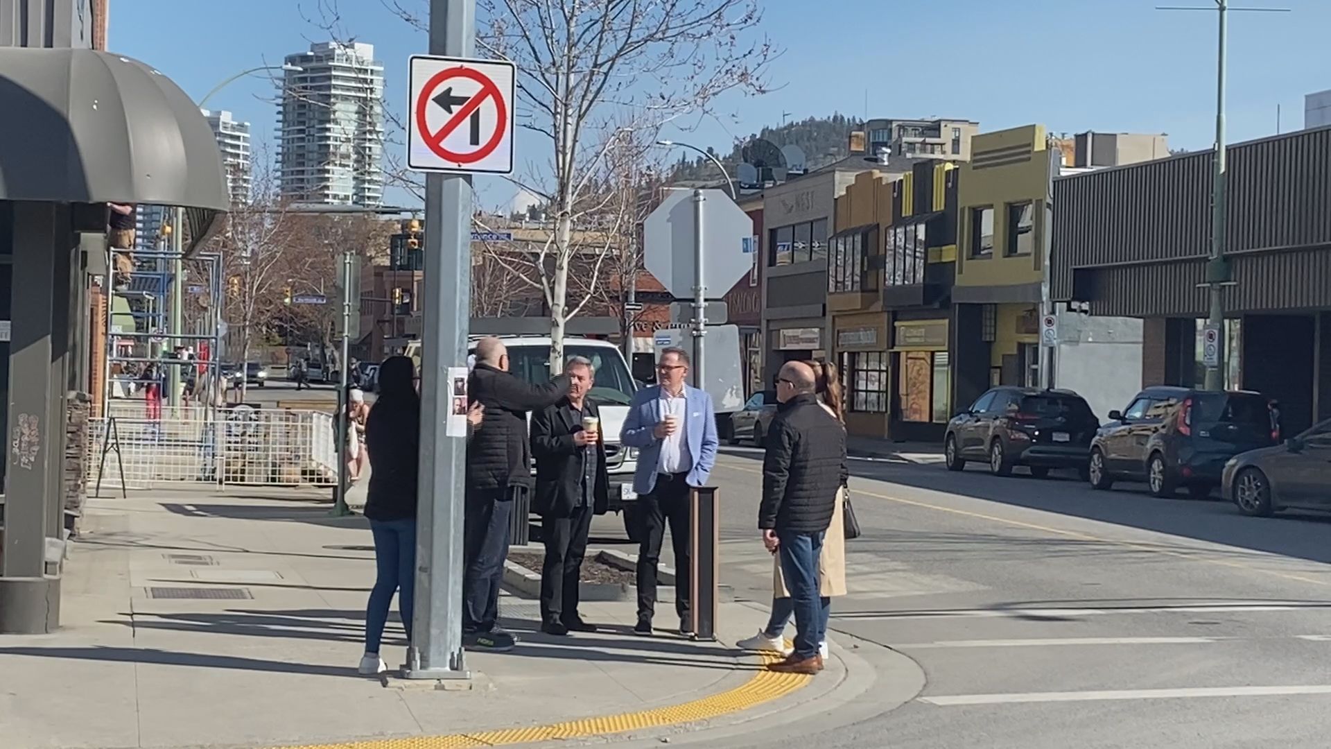 ‘People are fed up:’ Officials acknowledge plight of Kelowna businesses during tour of downtown area  | 24CA News