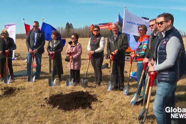 Ground breaks for new Métis seniors housing project in Lac Ste. Anne, Alta.