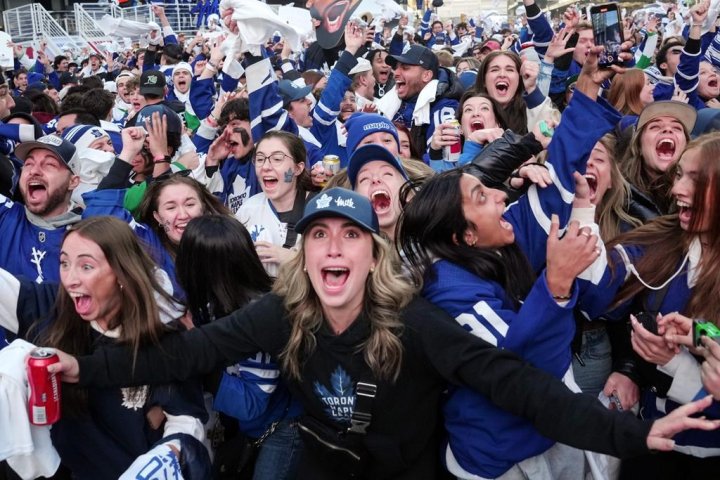 Packed bars, busy downtown Toronto streets expected as Maple Leafs take on Florida