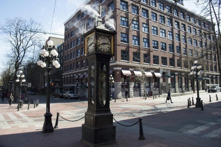 Gastown’s facelift, car-free pilot program gets thumbs up from Vancouver council