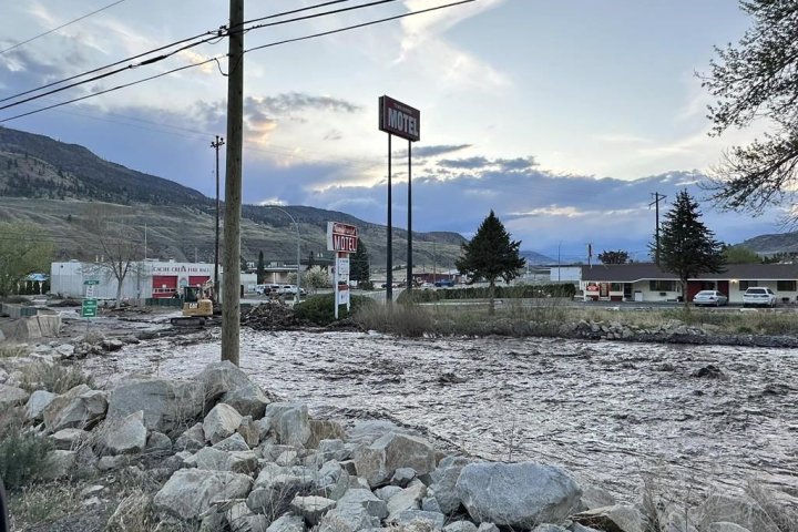 B.C. flooding prompts new evacuation orders in Cache Creek