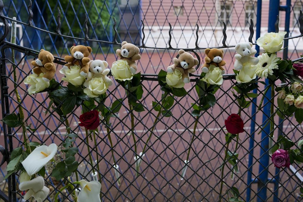 Drive-by shooting in Serbia kills 8 a day after Belgrade school massacre – National | 24CA News