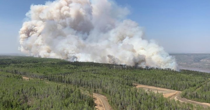 Incendios forestales en Alberta: los residentes de Grande Prairie se preparan para huir