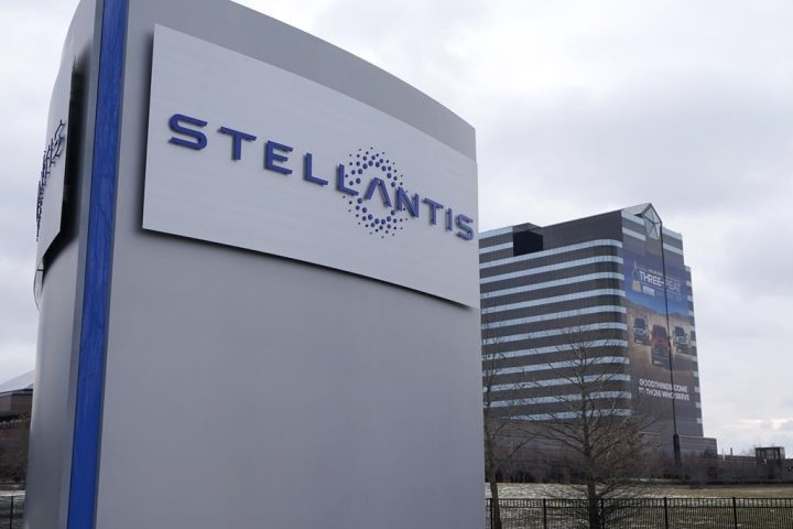 In this file photo taken on Jan. 19, 2021, the Stellantis sign is seen outside the Chrysler Technology Center, in Auburn Hills, Mich.&nbsp;One of the world's biggest automakers says the federal government has not lived up to its deal to build a battery plant in Windsor, Ontario. 