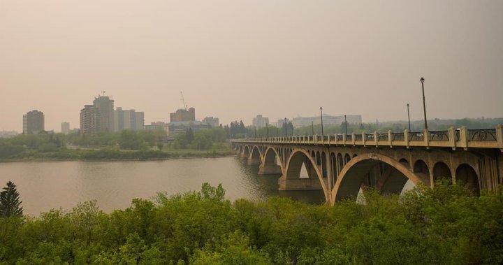 Air quality statement, extreme heat response plan activated for Saskatoon