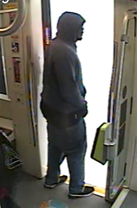 Suspect Sought After Man Punched In The Head On Toronto Streetcar Police