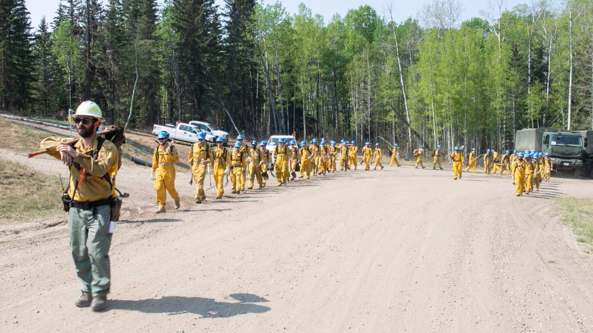 Members of the 3rd Battalion, Princess Patricia’s Canadian Light Infantry, participate in fire prevention operations in Grande Prairie, Alberta in support of Operation LENTUS 23-01 on May 11, 2023.