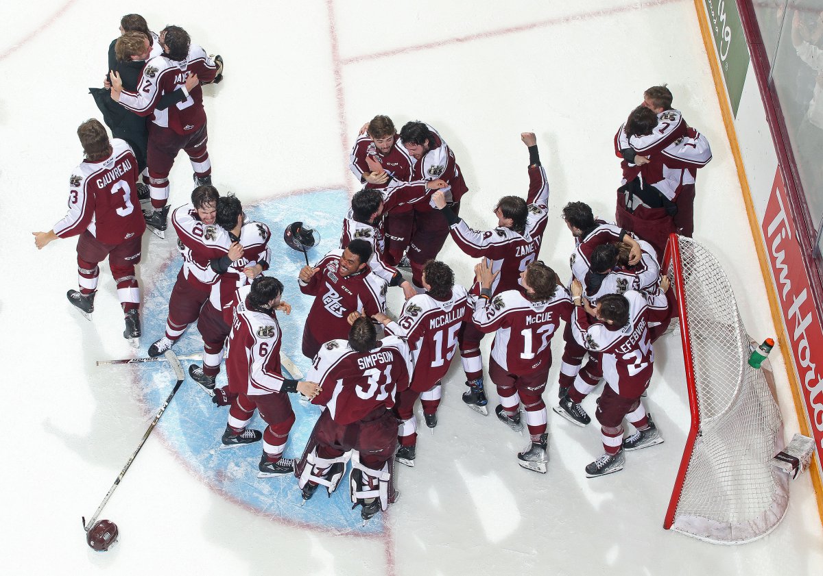 The Peterborough Petes defeated the London Knights 2-1 in Game 6 of the OHL championship on May 21, 2022 in Peterborough to win the series 4-2.