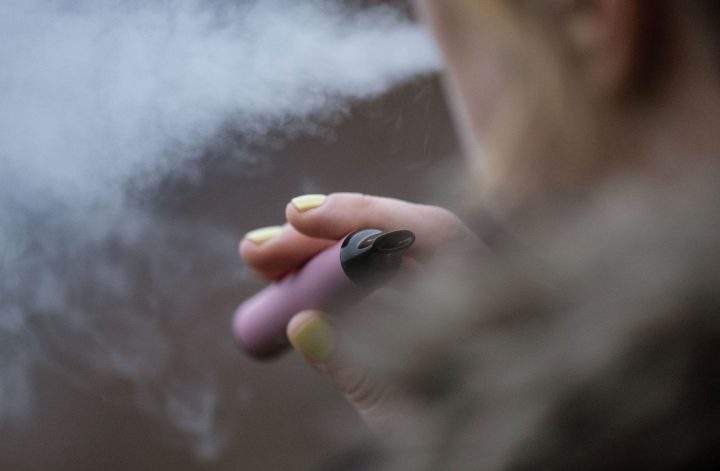 Australia's near-ban on vaping targets 'widespread' use in schools -  National | Globalnews.ca