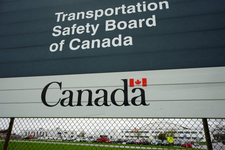 Transportation Safety Board deployed to investigate Calgary plane fire