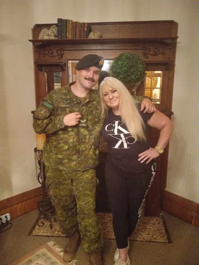 2 Canadians killed in Ukraine's bloodiest battle in Bakhmut