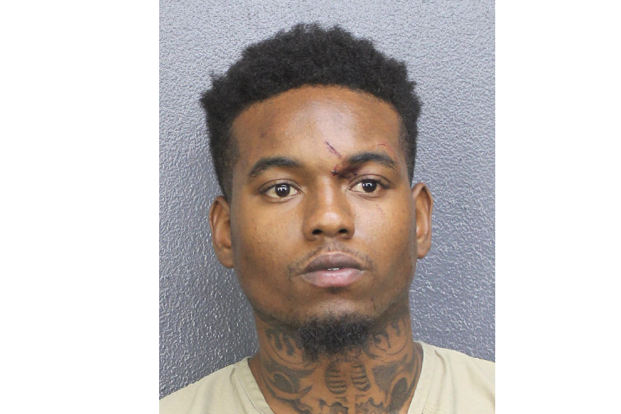 Florida Walmart employee shoots, kills customer trying to break up