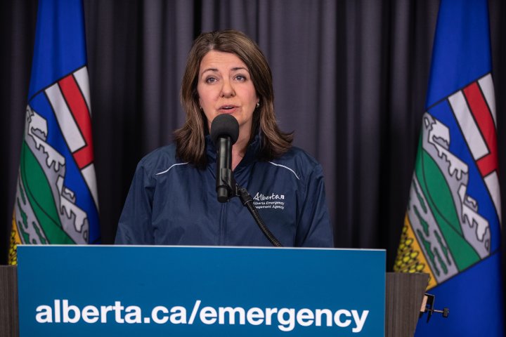 UCP Leader Danielle Smith declines to speak on previous COVID vaccine, Nazi comments