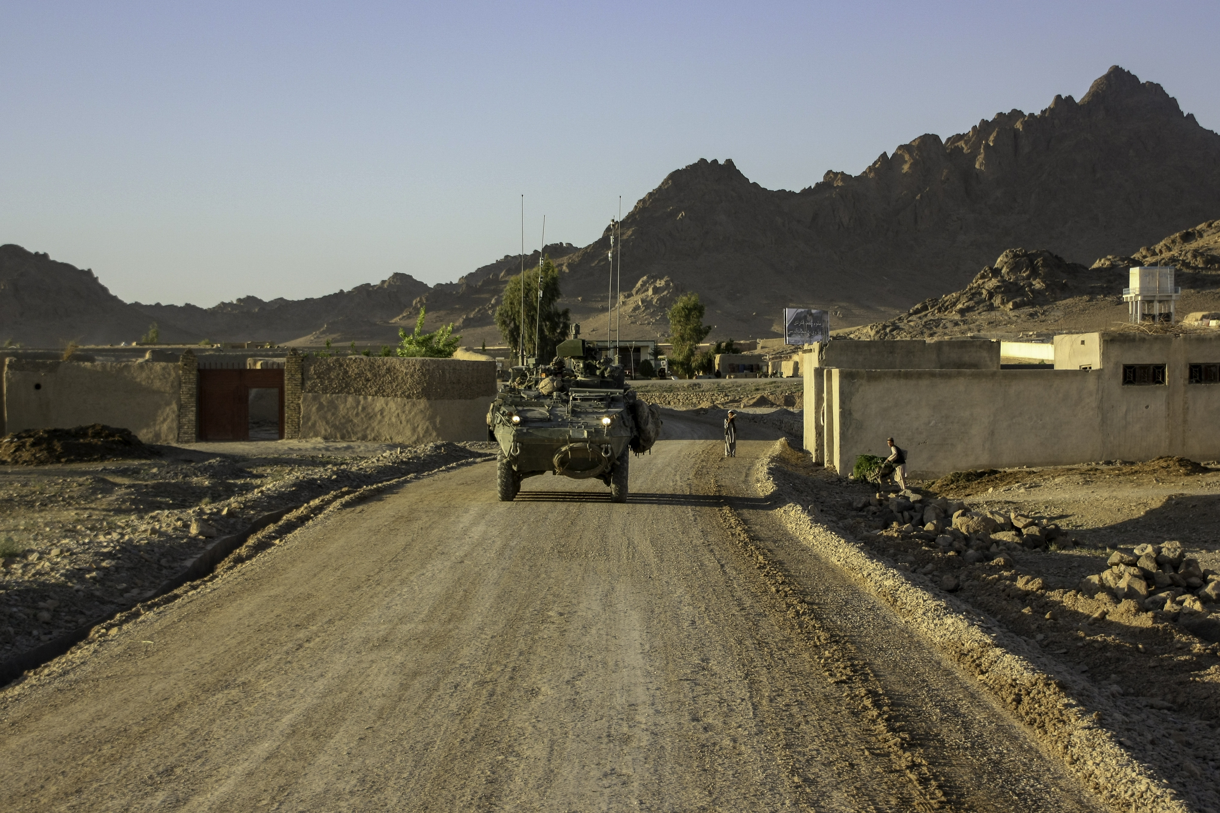 A Canadian LAV south of the Afghan town of Bazar-e Panjwaii, April 19, 2011. THE CANADIAN PRESS IMAGES/Colin Perkel