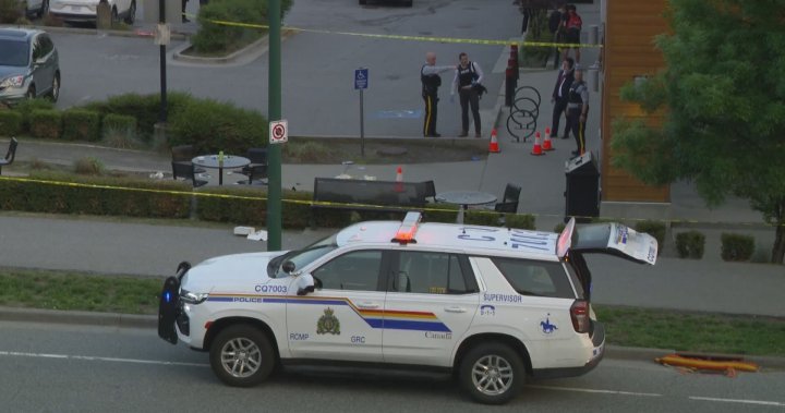 Strip mall in Coquitlam closed down due to police incident: RCMP