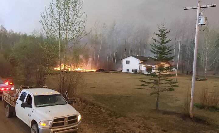 Metis settlement looks to rebuild from wildfire as hot weather to return to Alberta