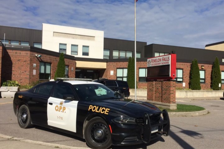 UPDATE: 2 Fenelon Falls schools under hold and secure by Kawartha Lakes OPP
