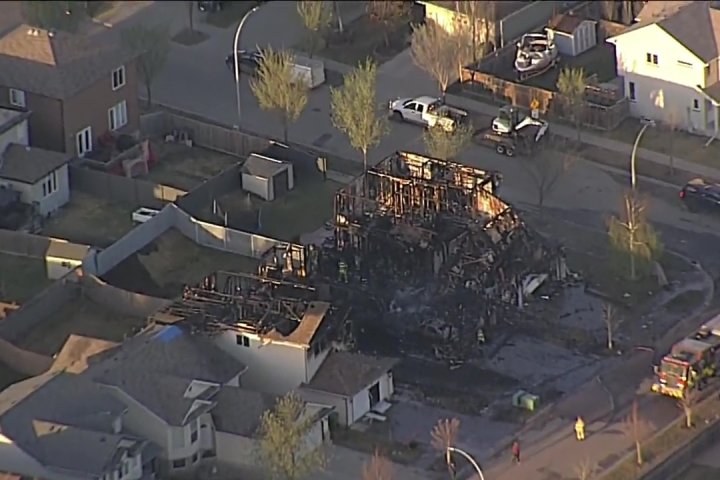 Multiple homes destroyed by fire in Fort Saskatchewan
