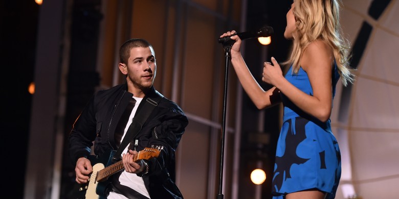 Nick Jonas Admits ‘Tragic’ Kelsea Ballerini Performance Blunder At ACMs Sent Him To Therapy