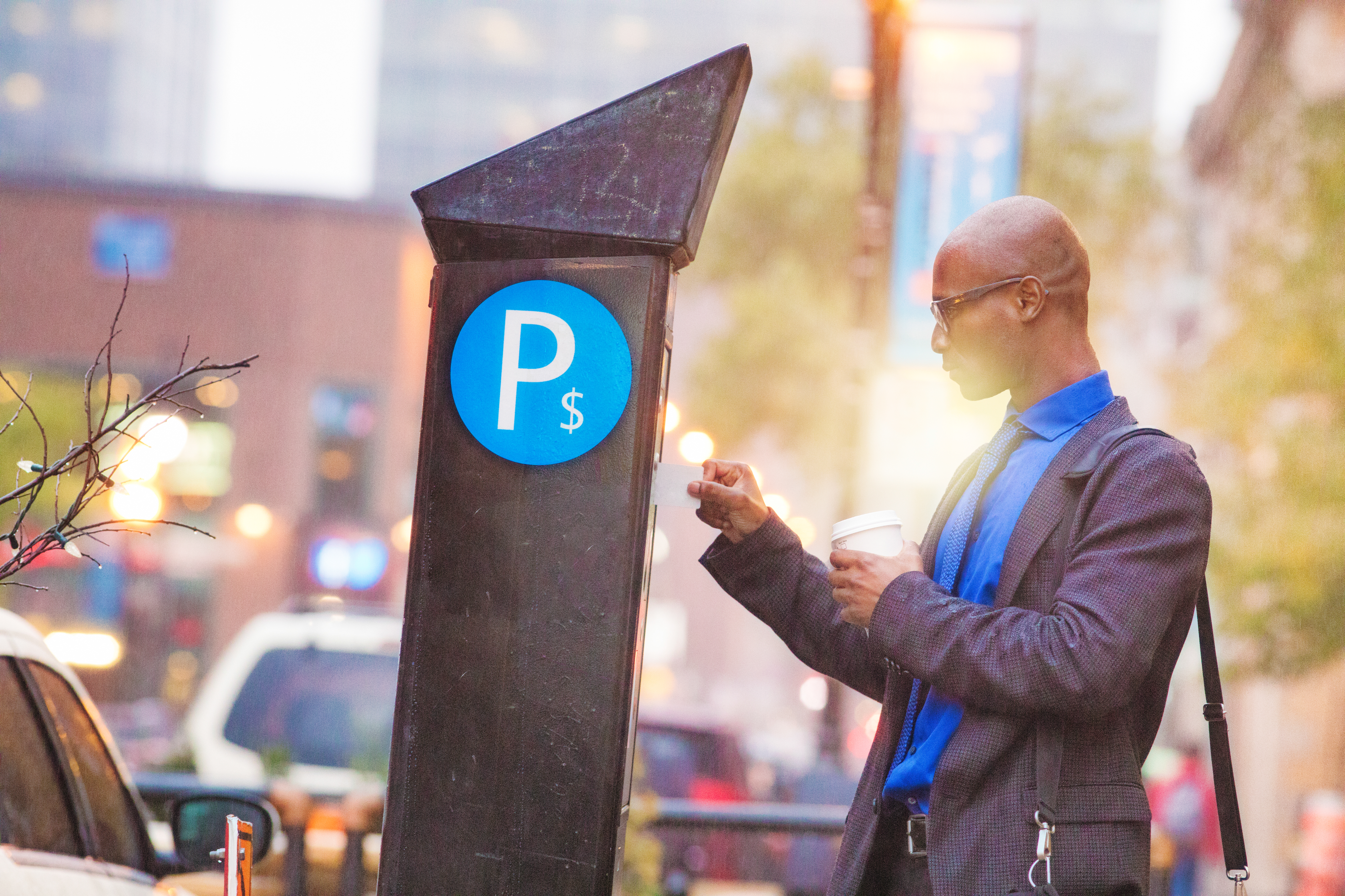 Extended paid parking hours shelved throughout the summer in Montreal – Montreal | 24CA News