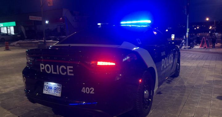 Полицията казва, че фалшив сигнал е виновен за евакуацията в центъра на Бари, Онтарио.