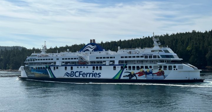 Broken Coastal Renaissance няма да се върне във водата преди празниците: BC Ferries