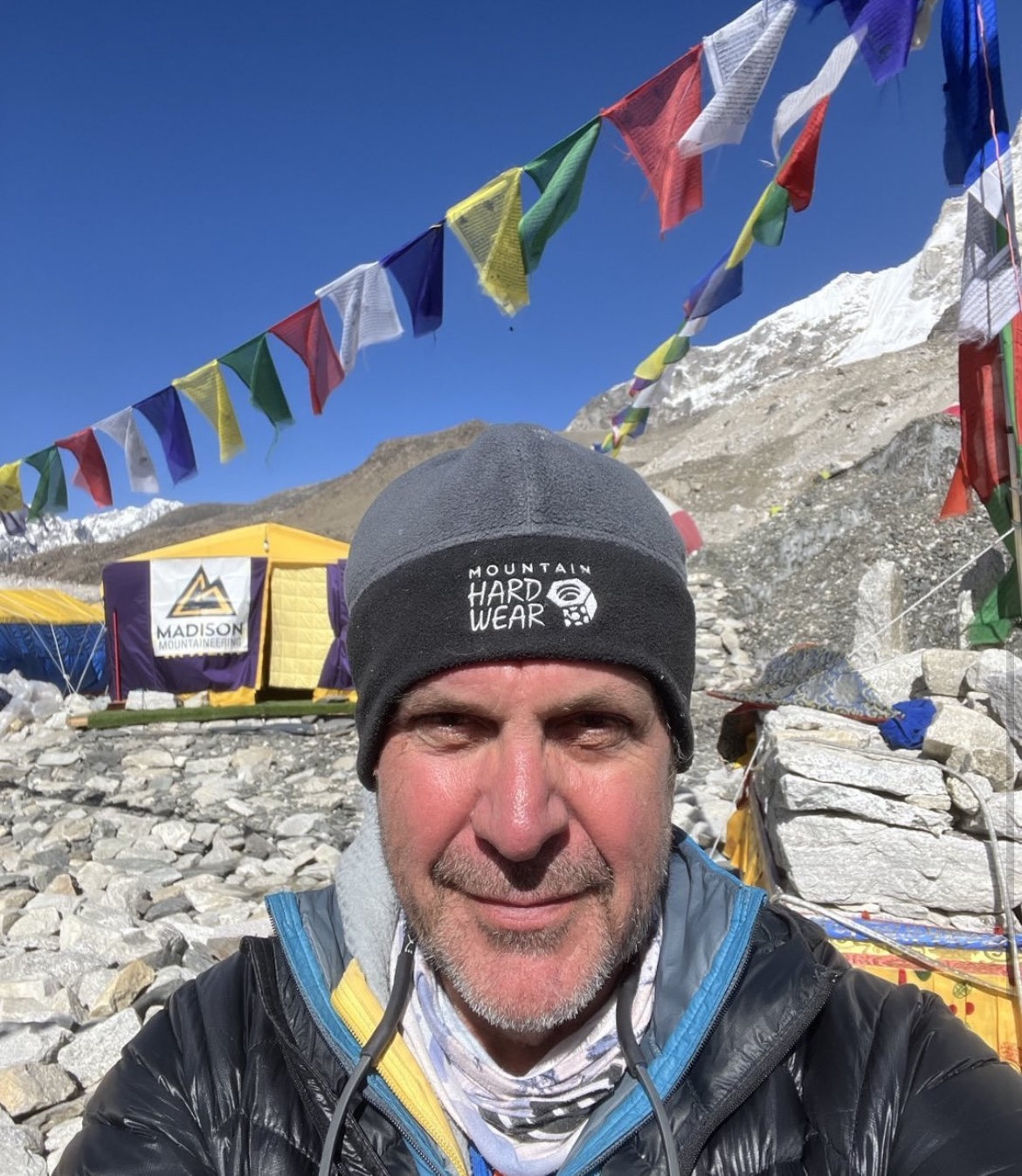 Vancouver doctor dies while climbing Mount Everest – BC | 24CA News
