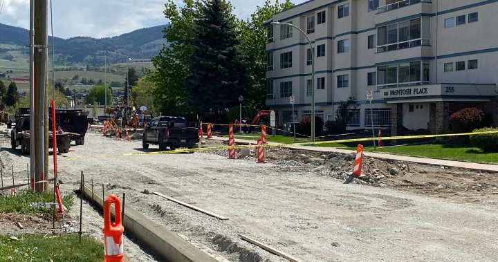 Backhoe hits natural gas line, condo building in Kelowna temporarily evacuated