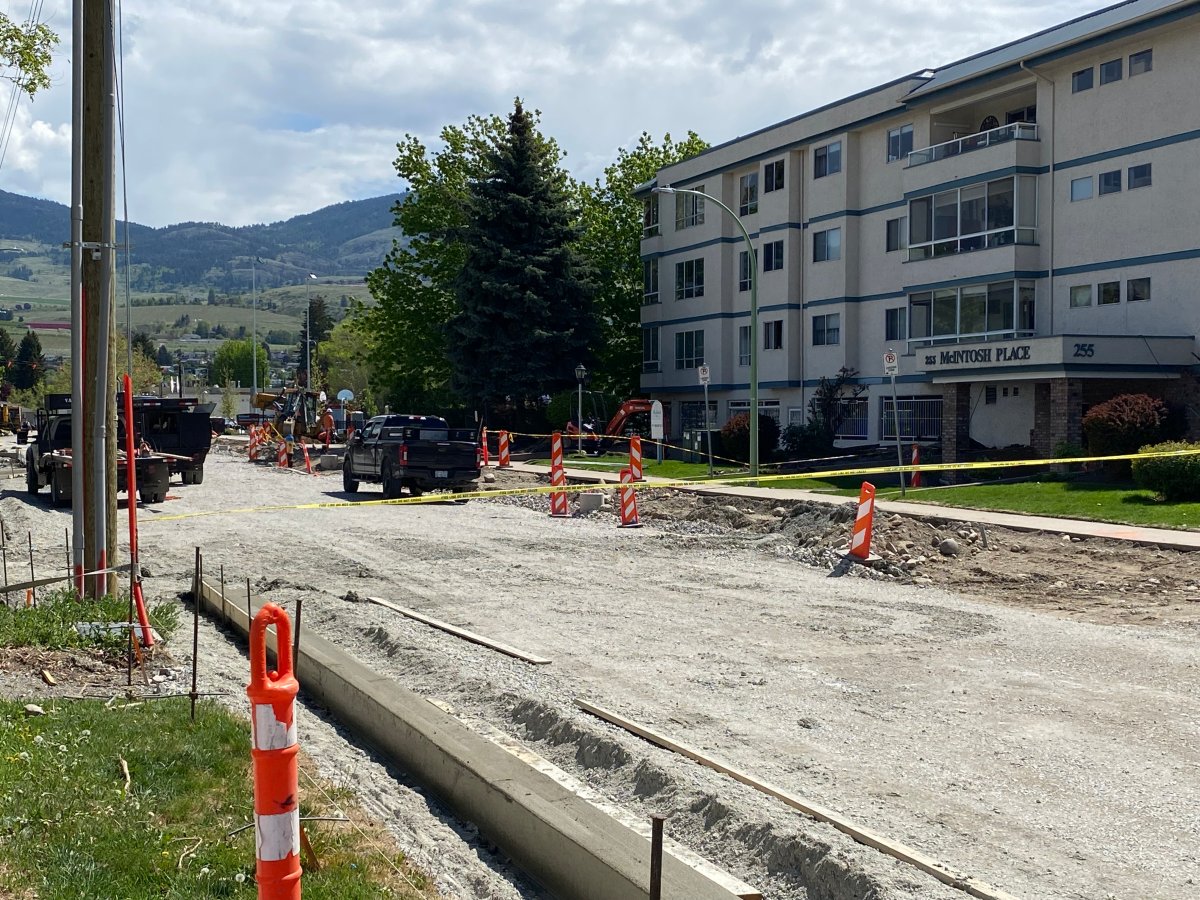 Residents of a condo building in Kelowna, B.C., say a backhoe doing irrigation work hit a natural gas line on Wednesday morning.