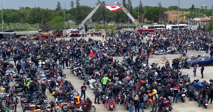 Record turnout as thousands of bikers rally at Polo Park for 15th annual Ride for Dad – Winnipeg | Globalnews.ca