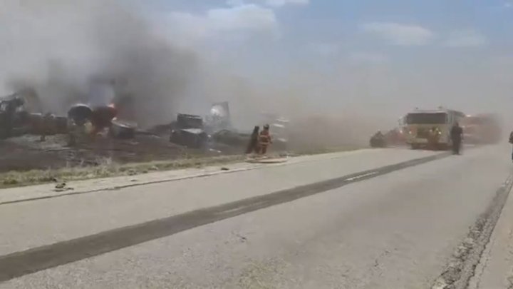 At least 6 dead after Illinois dust storm causes massive pileup on ...