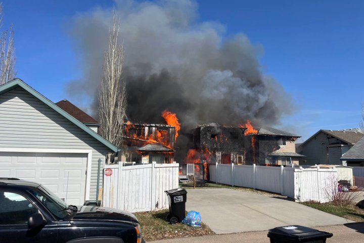 3 homes destroyed by fire in southwest Edmonton’s South Terwillegar neighbourhood