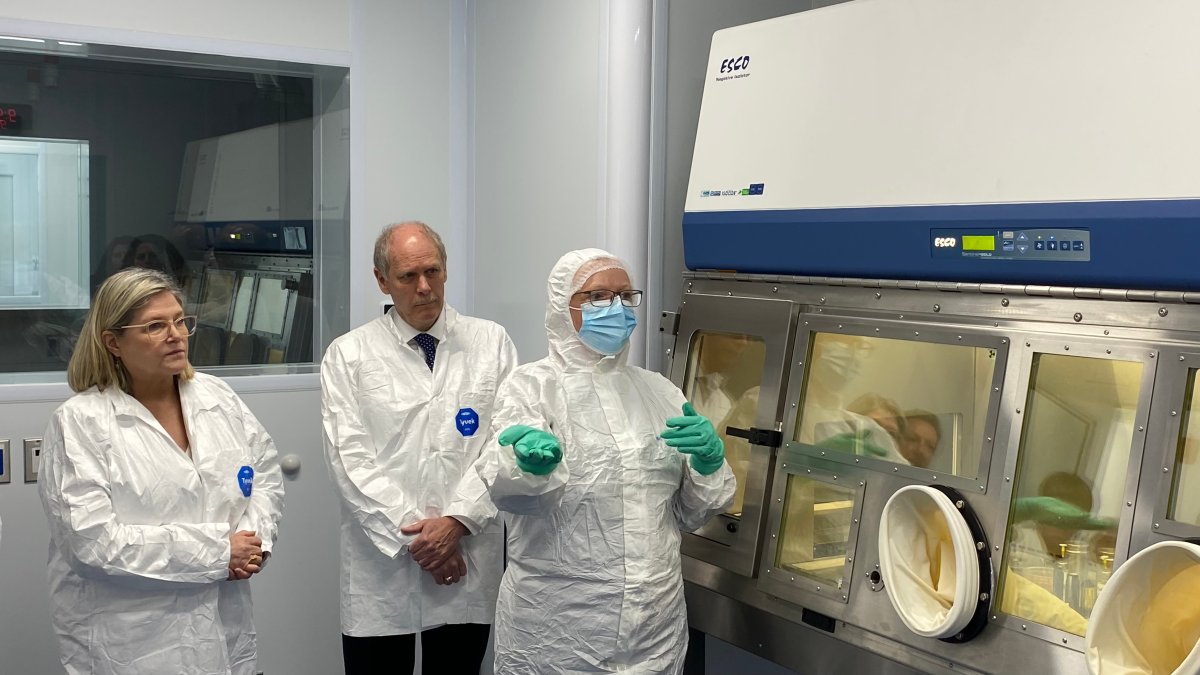 Hamilton, Ont. mayor Andrea Horwath and McMaster University president David Farrar look on during an introduction of Fusion Pharmaceuticals' technology that will produce up to 100-thousand doses of targeted radiation therapy every year.