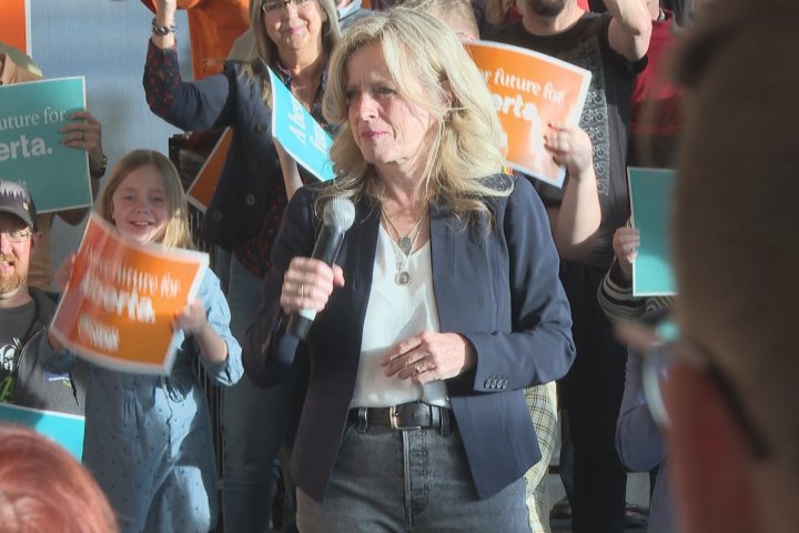 Notley promises southern Alberta health-care support at Lethbridge campaign rally