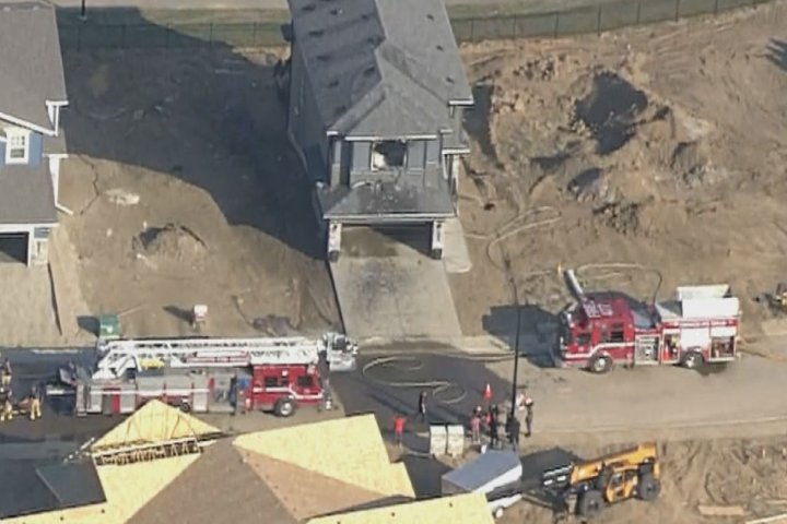 1 person injured in southwest Edmonton residential fire