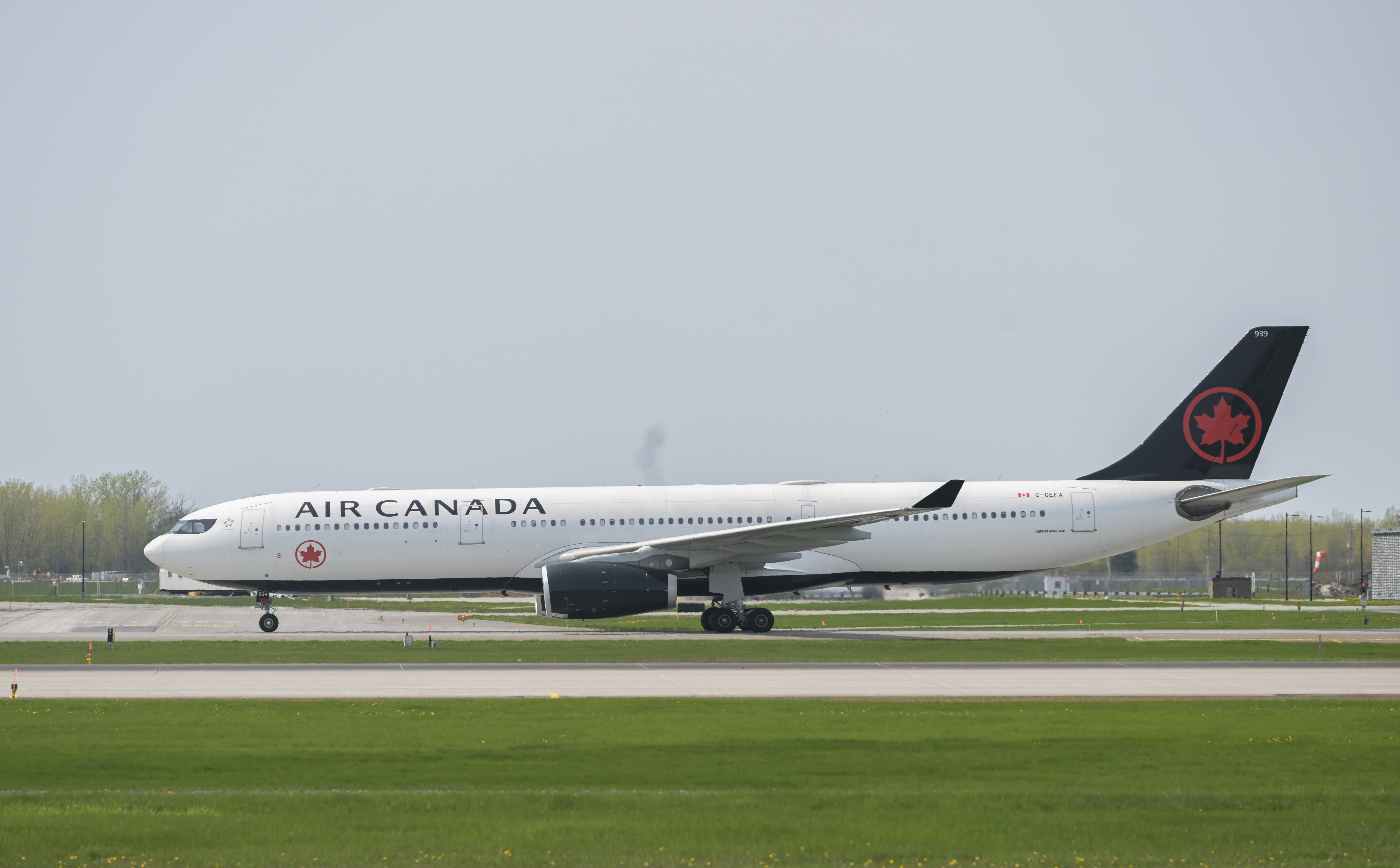 Air Canada flights briefly grounded globally over ‘technical issue’ – National | 24CA News