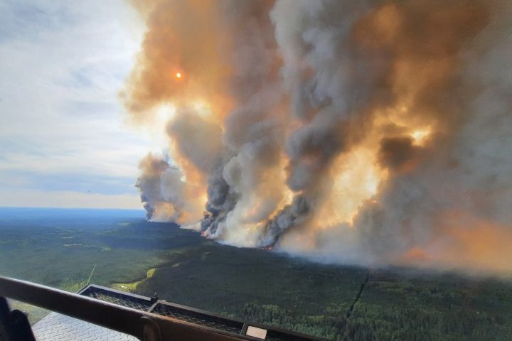 ‘Crazier’ wildfires a growing threat to Canadian communities, experts warn 
